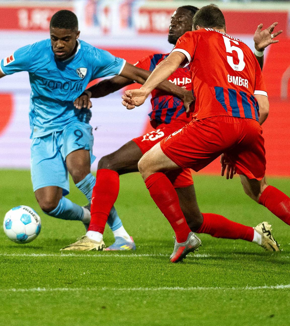 Myron Boadu (VfL Bochum, 09), Sirlord Conteh (FC Heidenheim, 31), Benedikt Gimber (FC Heidenheim, 05).