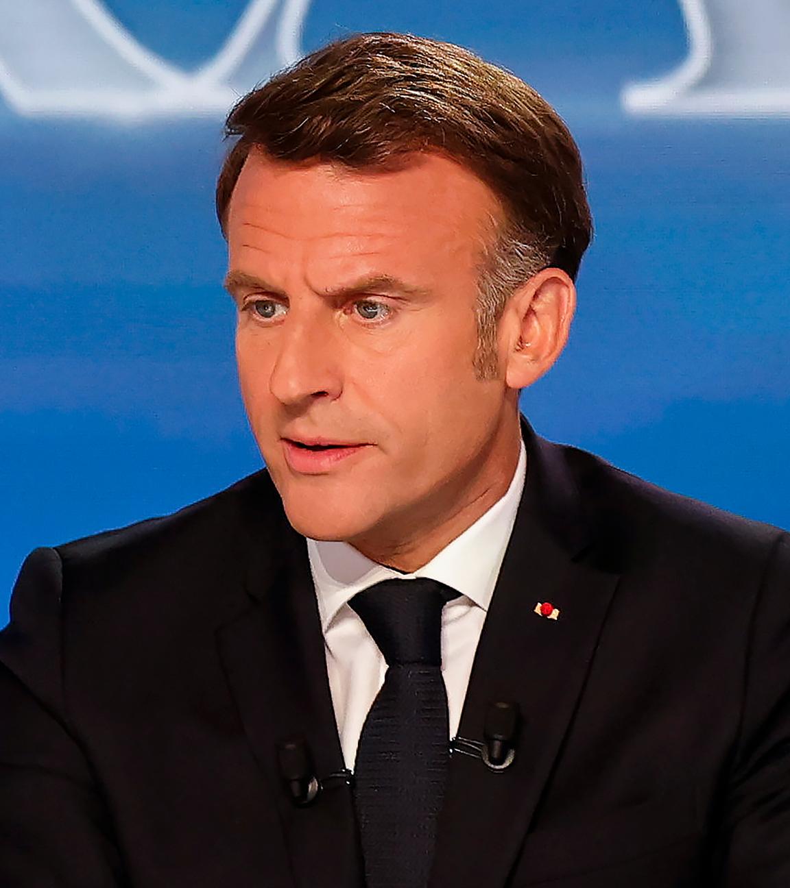 Französischer Präsident Emmanuel Macron gibt ein langes TV-Interview auf TF1