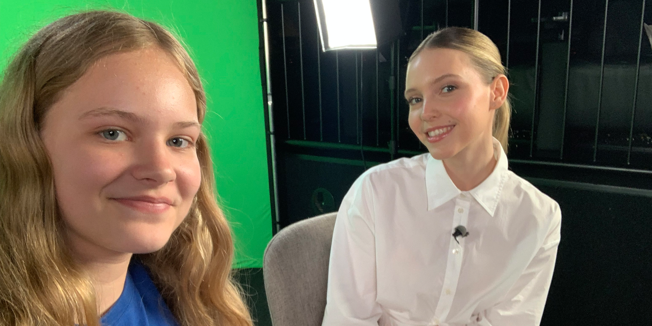 Kinderreporterin Polina mit Lina Larissa Strahl als Selfie