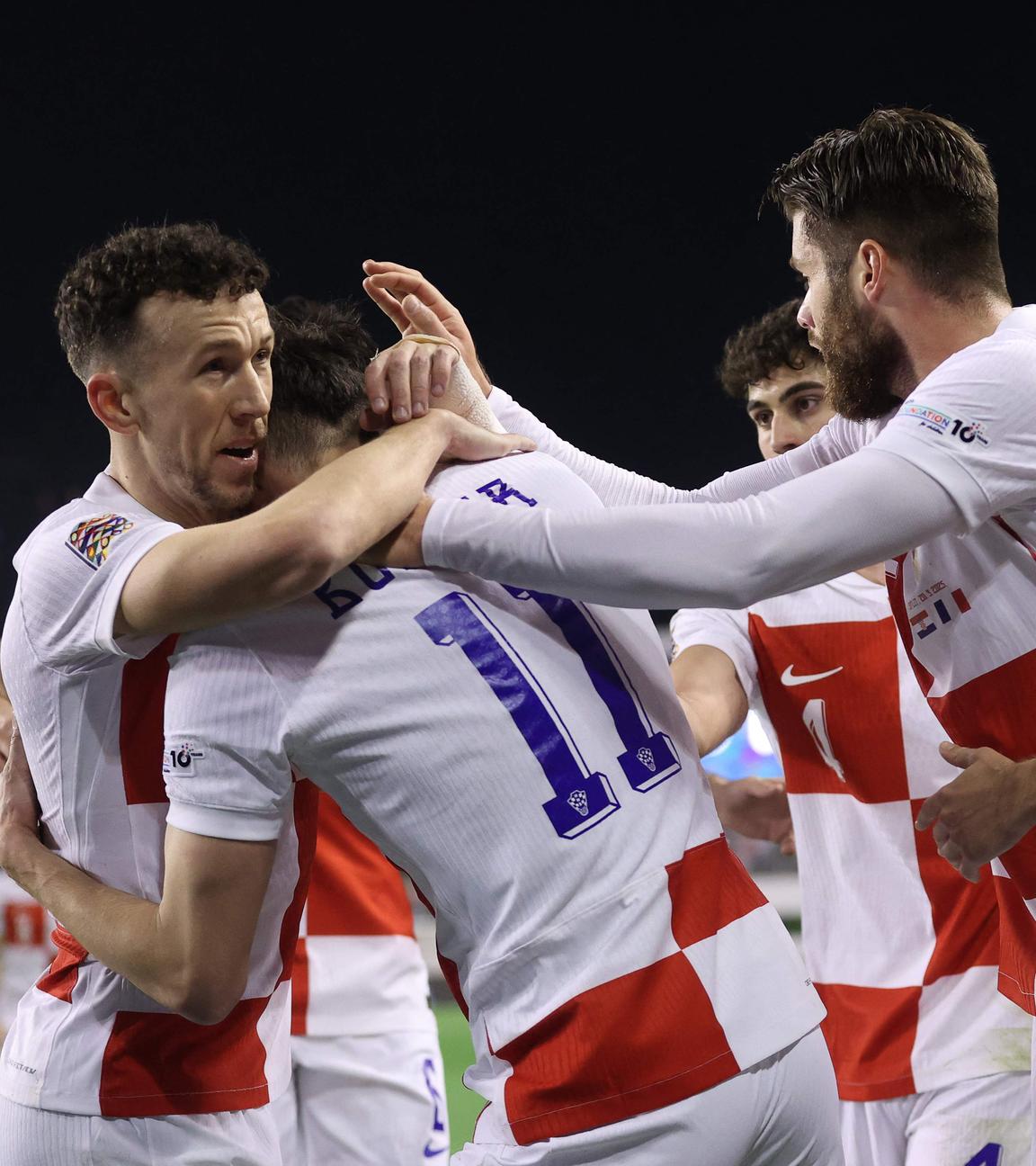 Spieler der kroatischen Mannschaft jubeln nach dem Spiel.