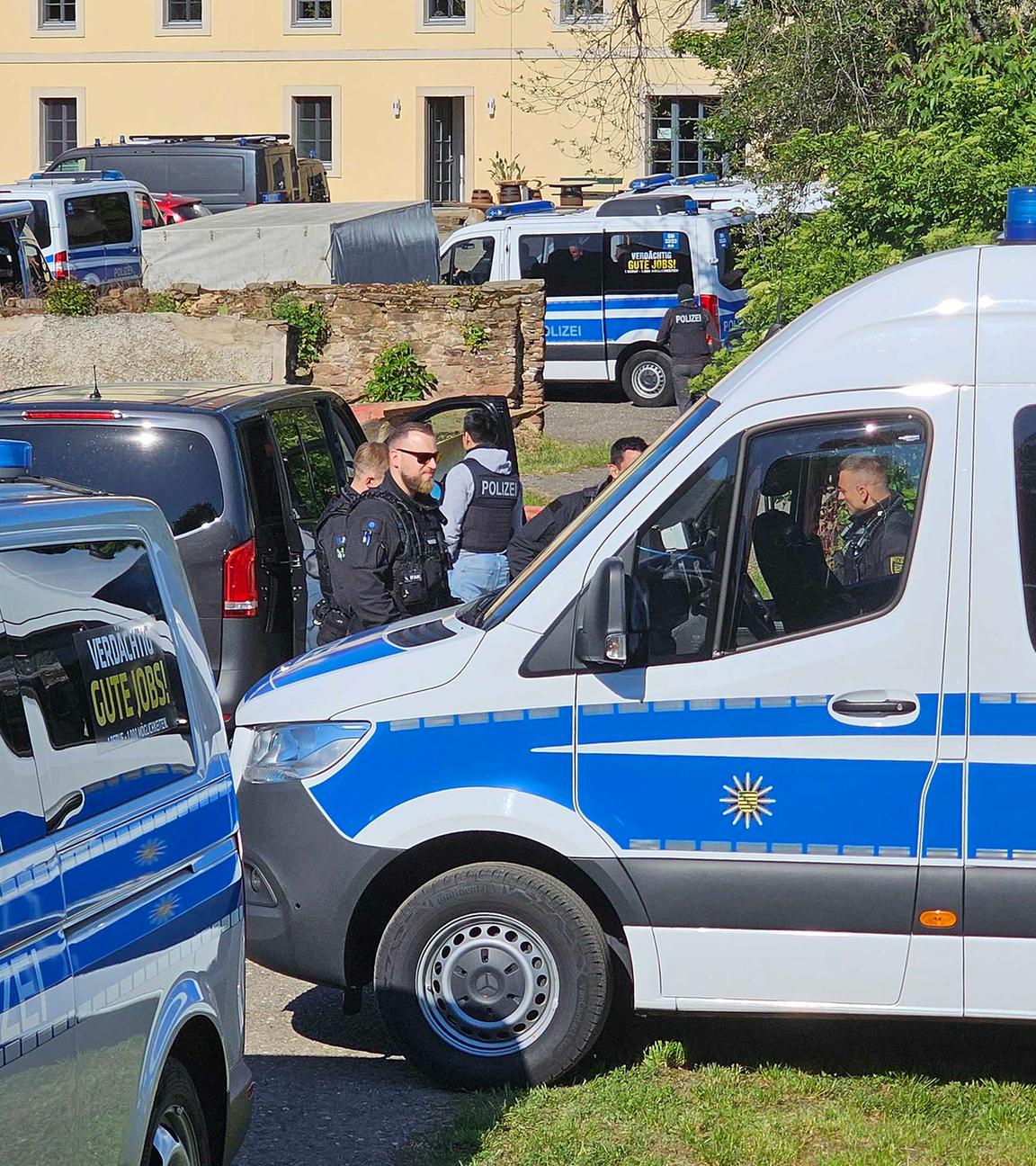 Durchsuchung nach dem Verbot der Reichsbürger-Gruppe "Königreich Deutschland" 