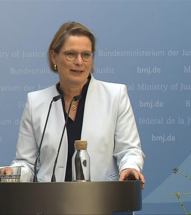 Übergabe im Justizministerium
