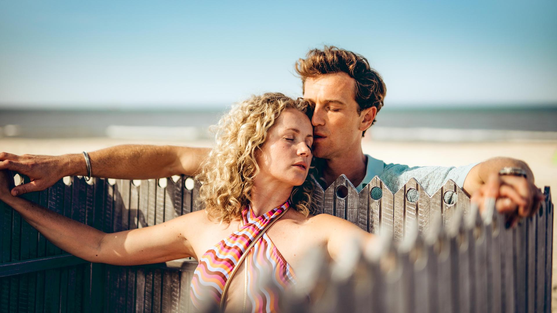 Nina (Cornelia Gröschel) und Daniel (Artjom Gilz)